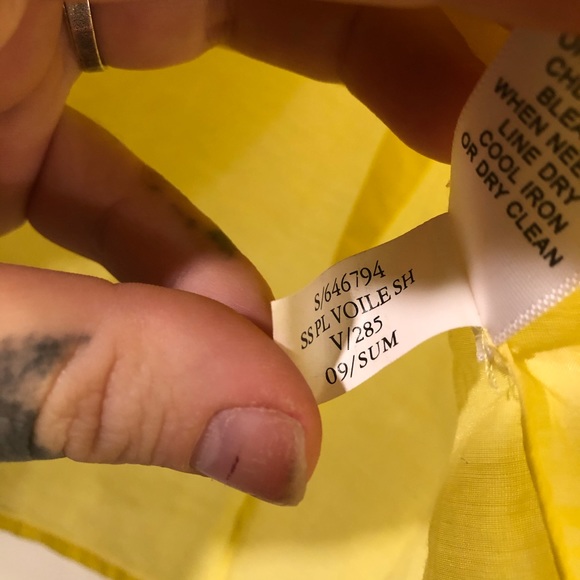 🌈💜Banana Republic Button Down Top - Picture 4 of 6